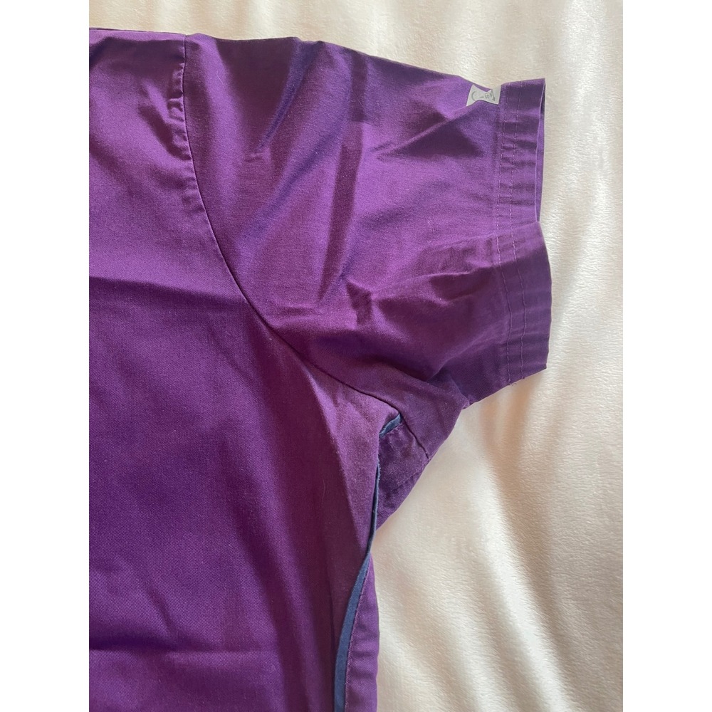 Butter-Soft Stretch Womens Scrub Top 2X Plum Purple Navy Trim V-Neck Pockets - Picture 7 of 10
